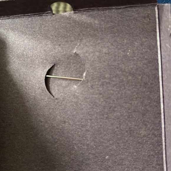 Swarovski  Disney Cinderella Slipper Pin/Brooch - Picture 7 of 9